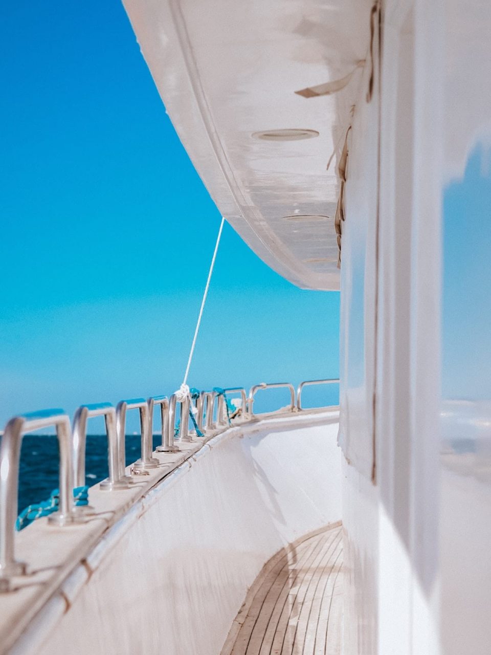 Wanderlust-Adventures-Yachts-Side-window.jpg